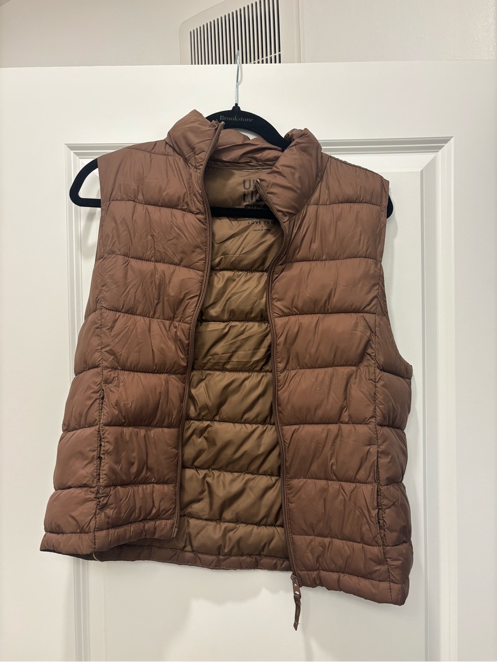 Lightweight Sleeveless Puffer Vest - Brown